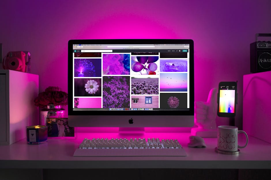 Aesthetic desk setup ideas for creatives