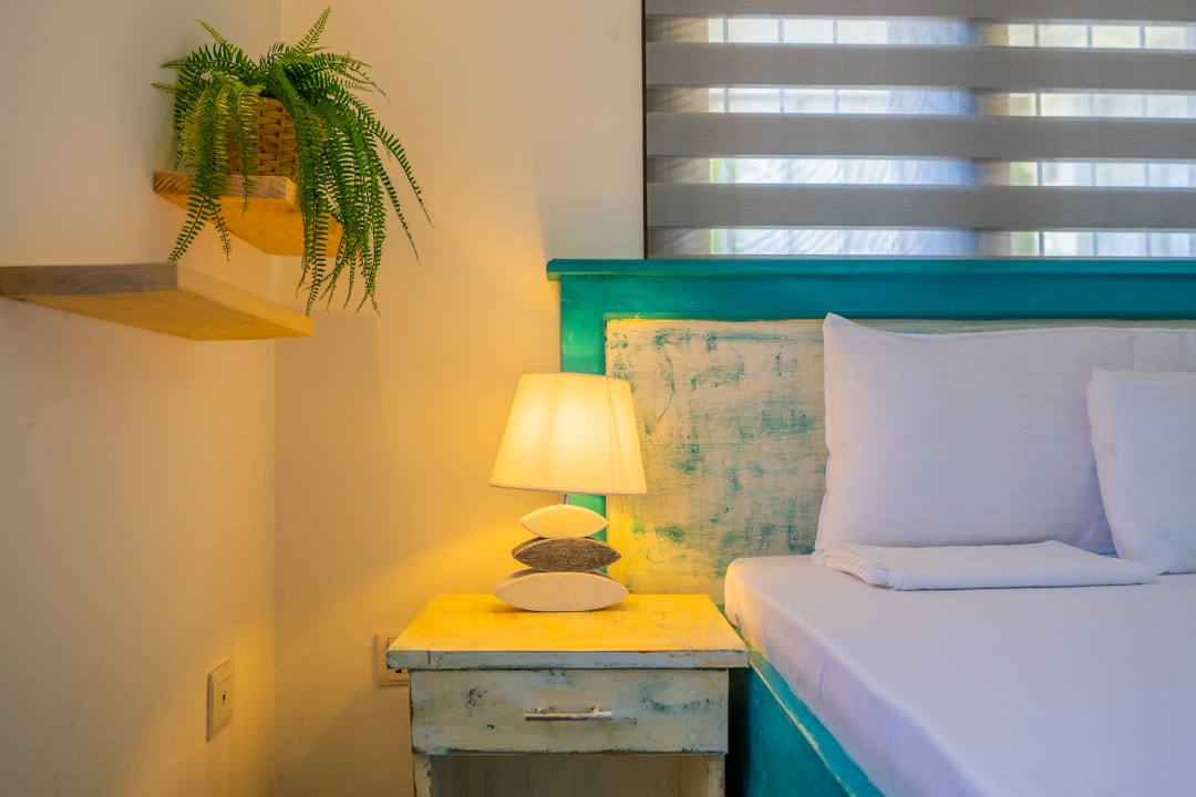 serene warm minimalist bedroom