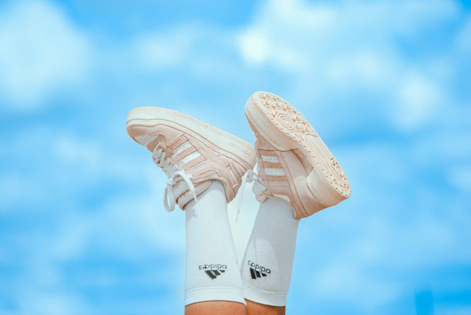 The Elevated Basics Trend: Defining Late 2025’s Sophisticated Style