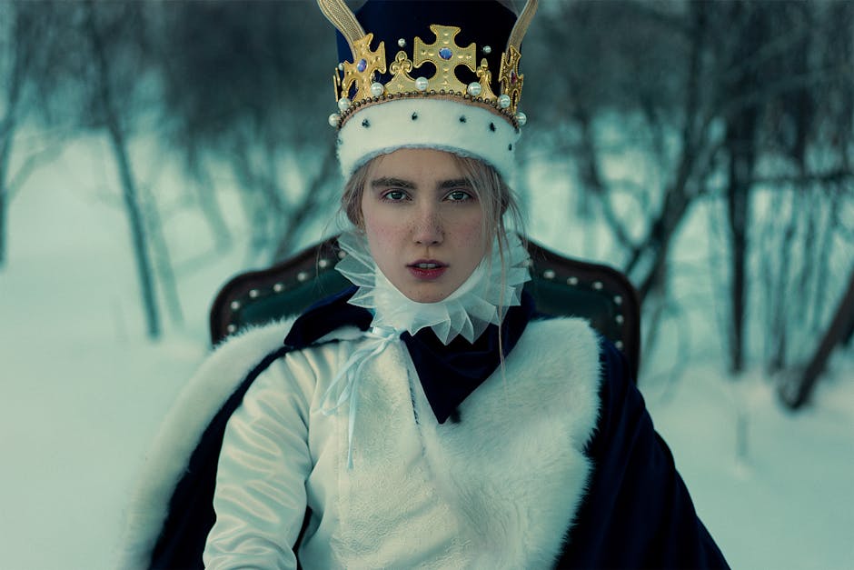 The Luminous Luxury of Winter Whites: 2025’s Pristine Power