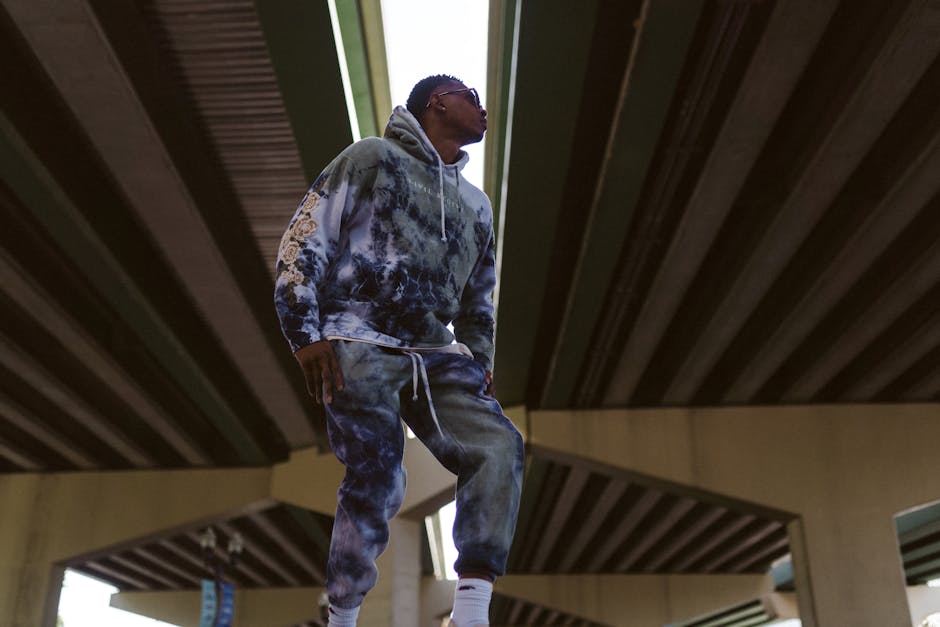 Oversized hoodie layered under blazer Oversized hoodie layered under blazer