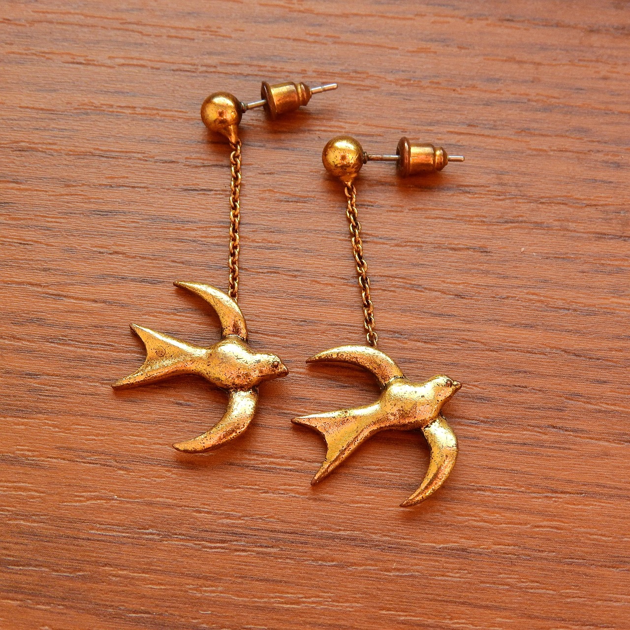 Chunky gold earrings