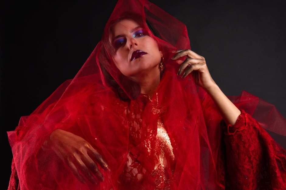 Cobalt blue makeup look