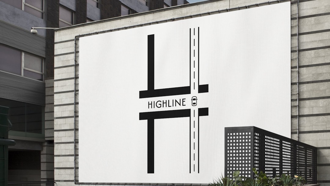 Influencer Style Report: What’s Hot This Fashion Month