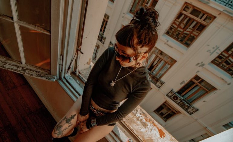 Global Glam: Decoding Celebrity Style for Your Wardrobe