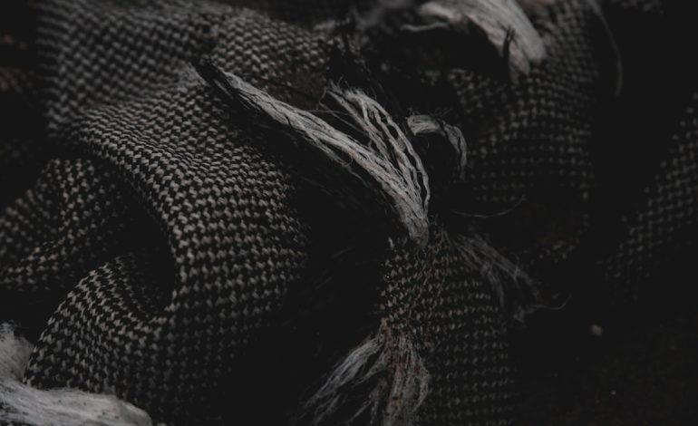 Raw Linen’s Moment: Designers Embrace Unfussy Textures